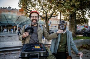 Sergeant Single 3 300x198